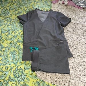 FIGS Graphite Scrubs